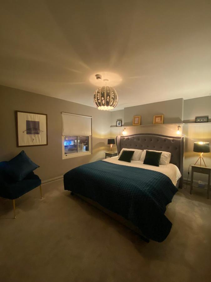 3 Bedroom Luxury Apartment Main Street Cashel  Exterior foto